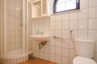 In-room Bathroom Apartments Ciovo