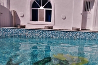 Swimming Pool Loukas Kontos Traditional House