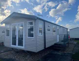 Exterior 2 Royal Oak Caravan Park