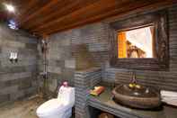 In-room Bathroom Royal Cottage Nusa Lembongan