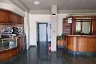 Lobi Hotel Rio re