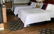 Bedroom 5 Hallmarc Inn & Suites of West Memphis