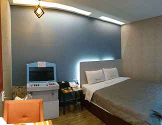 Phòng ngủ 2 Romance Motel