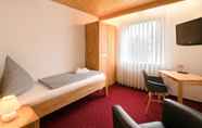 Bedroom 5 Leitners Hotel Garni