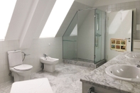 In-room Bathroom Extraordinary Residence at Stephansplatz