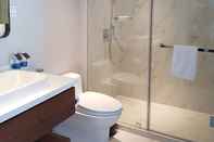 Toilet Kamar Orchid Boutique Apartment