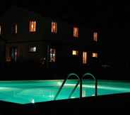 Swimming Pool 5 Country House 'La Tana della Lepre'