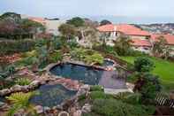 Kolam Renang Dolphins Guest House Umhlanga