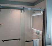 Toilet Kamar 5 Best Western Plus Executive Residency Marion