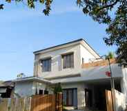 Luar Bangunan 7 Pandhega 2 House