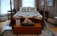 Kamar Tidur 2 Guilford Bed and Breakfast