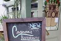 ภายนอกอาคาร Casanova's Restaurant & Hotel