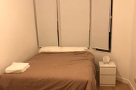 Phòng ngủ Two Bedroom Apartment Roath Park Cardiff