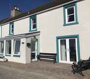 Exterior 7 Lovely 3-bed Cottage, Portmahomack Next to Harbour