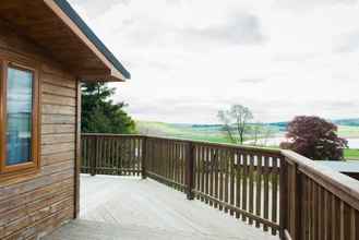 Bedroom 4 Kingfisher Lodge With Hot Tub Near Cupar, Fife