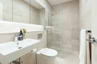 Toilet Kamar Rose Bay Residence