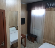 Kamar Tidur 4 Bal-Meyir Hotel Almaty