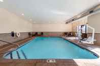 Swimming Pool Sleep Inn Newberry - Crane