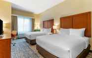 Bedroom 7 Comfort Inn & Suites West Des Moines