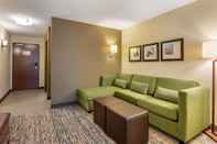 Common Space Comfort Inn & Suites West Des Moines
