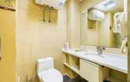 Toilet Kamar 2 Weihai View Jingchi Apart-Hotel