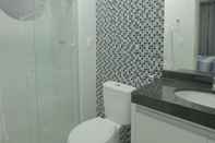 In-room Bathroom Edificio Time Apto 512