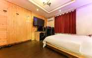 Kamar Tidur 2 Manhattan Hotel