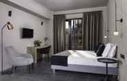 Bedroom 5 Azur Suites