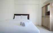 ห้องนอน 2 Minimalist 2BR at Green Pramuka Apartment