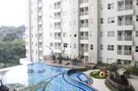 สระว่ายน้ำ Strategic 2BR Apartment at Parahyangan Residence near UNPAR