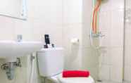 Toilet Kamar 5 Enjoy 2BR @ Springlake Apartment