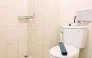 In-room Bathroom 5 Stylish Studio The Springlake Summarecon Bekasi Apartment