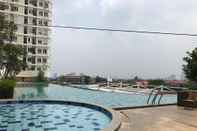 Swimming Pool Compact and Artsy Studio Cinere Bellevue Apartment