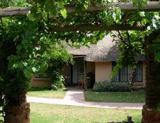 Luar Bangunan 2 Sterkfontein Heritage Lodge
