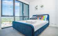 Kamar Tidur 2 Minimalism Modern Apartment With Water View