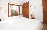 Bedroom 2 Villa Pina