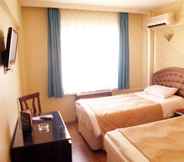 Kamar Tidur 2 Grand Hotel Duman