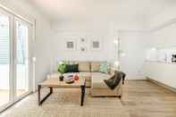 Common Space Lisbon Stay at Santo António Flat