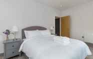 Kamar Tidur 4 The Lion Gate Apartments