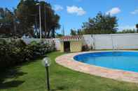 Swimming Pool Villa Bruna