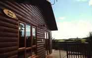 Exterior 3 Silver Birch Lodge With Hot Tub Near Cupar, Fife