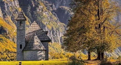 外部的 2 Alpine House Thethe