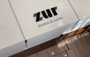 Lobby 4 ZUR Studios & Suites