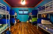 Kamar Tidur 5 Cool Bananas Backpackers