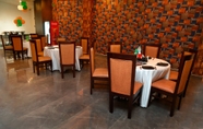 Restaurant 4 Airport Hotel Tashree