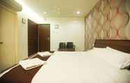 Phòng ngủ 2 ULO Aravindar Residency