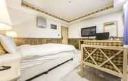 Bedroom 2 Ring Hotels in Nivelungen