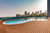 Swimming Pool Millennium Place Barsha Heights Hotel Apartments