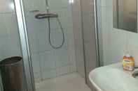 In-room Bathroom 3 Bedroom Apartment in Arbon