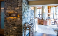 Restoran 7 1325 Studio @ The Lodge at Spruce Peak